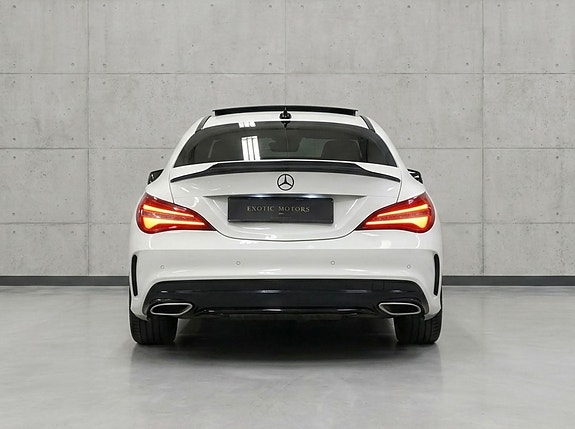 Mercedes-Benz CLA220 d 4 of 5