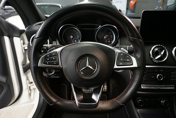Mercedes-Benz CLA220 d 13 of 27