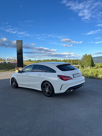Mercedes-Benz CLA180 5 of 5