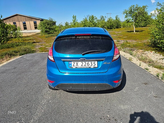 Ford Fiesta 4 of 5