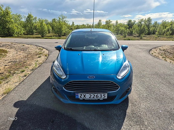 Ford Fiesta 2 of 5
