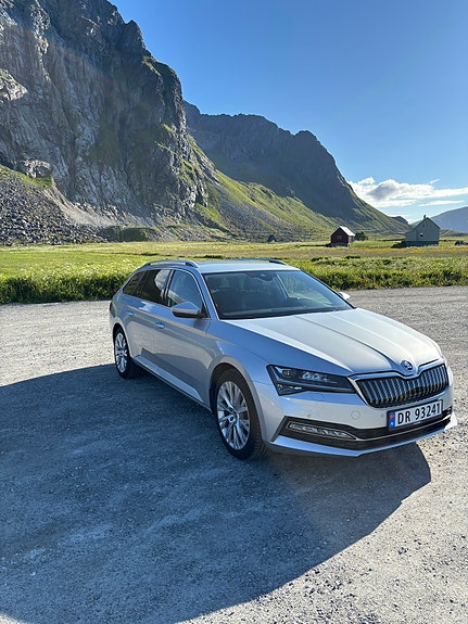 Skoda Superb 4 of 5