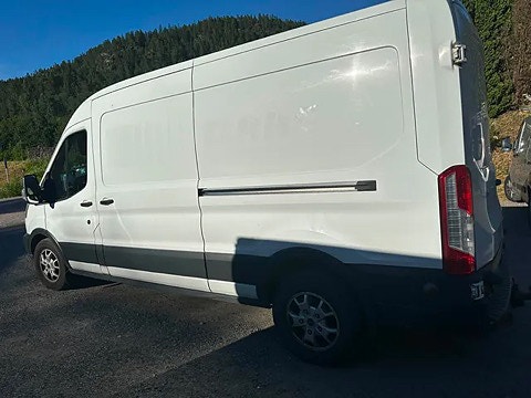 Ford Transit 3 of 5