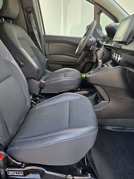 Renault Kangoo Electric 18 of 29