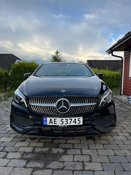 Mercedes-Benz A180 5 of 5