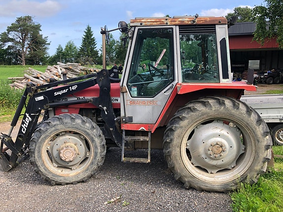 Massey Ferguson 675T-4