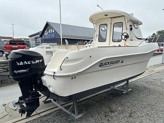 Quicksilver 640 Pilothouse 3 of 5