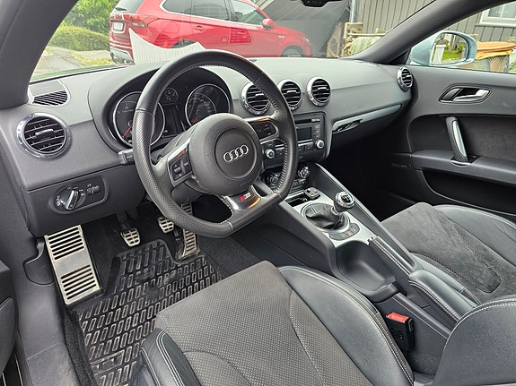 Audi TT 13 of 21