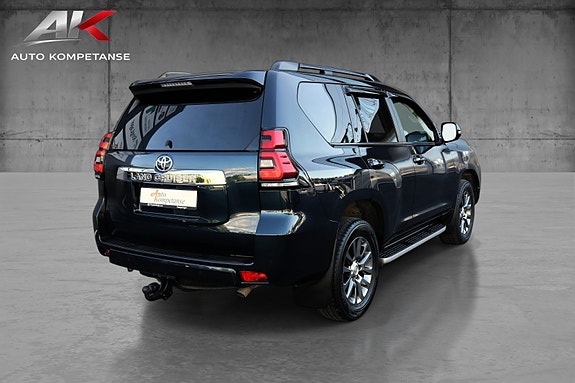 Toyota Land Cruiser 7 of 19