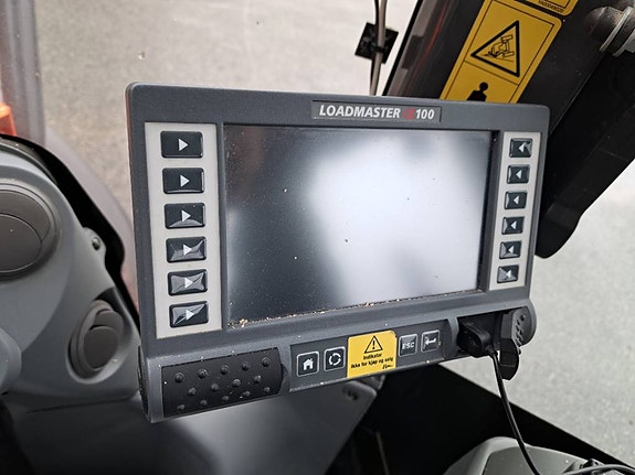 Hitachi ZW250-6 7 of 16