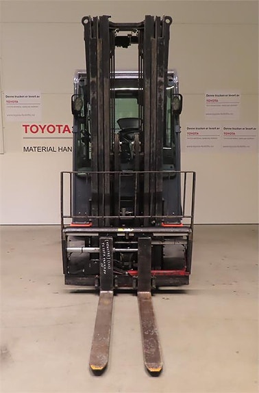 Toyota 8FBMT35 3 of 4