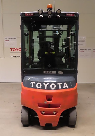 Toyota 8FBMT35 2 of 4