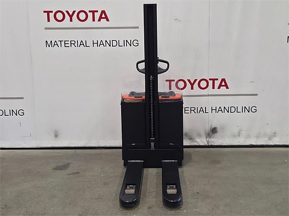 Toyota SWE080L 3 of 4