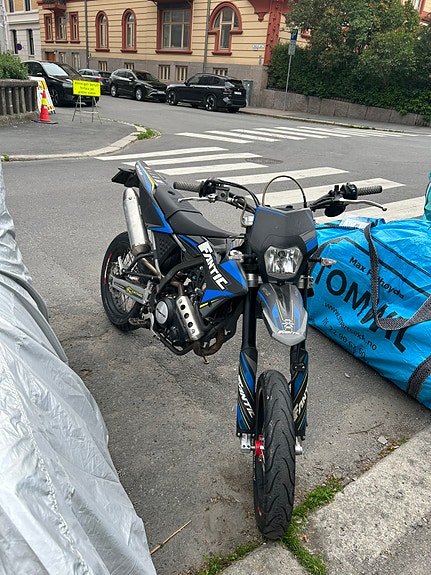 Fantic XMF 125 Performance 2 of 5