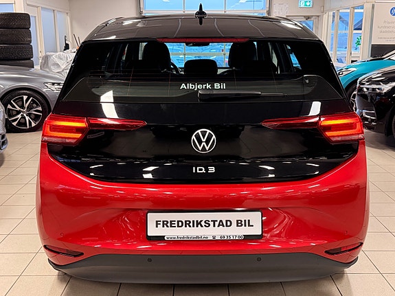 Volkswagen ID.3 3 of 5