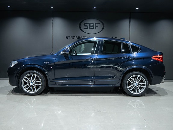 BMW X4 2 of 5