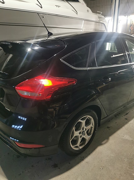 Ford Focus 4 of 5