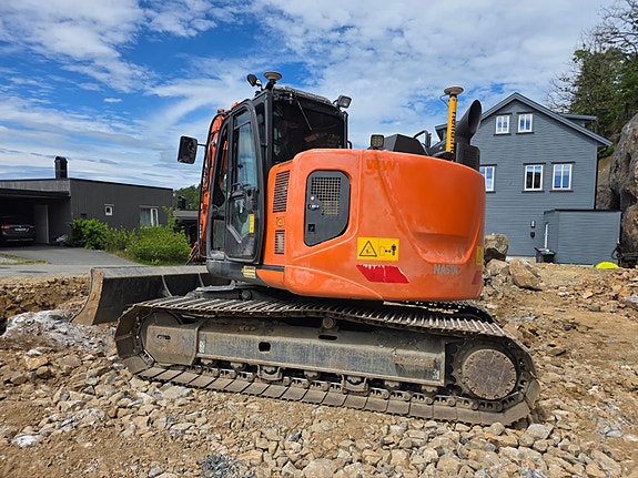 Hitachi ZX 135US-6 - Novatron GPS - 2 skuffer 2 of 5
