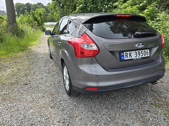 Ford Focus 5 of 5