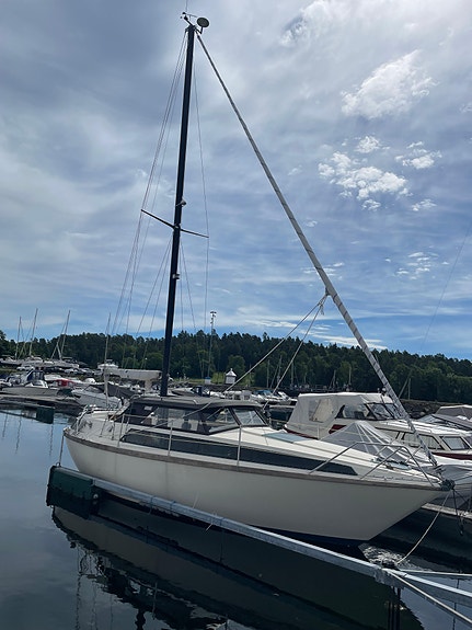 Motorseiler Fjord 28 CS til salgs 3 of 5