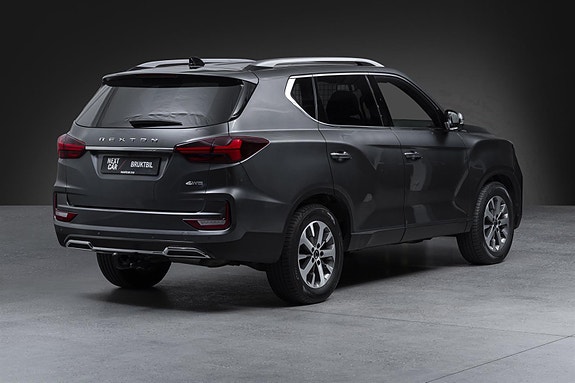 KGM Rexton 2 of 5
