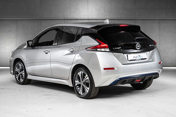 Nissan Leaf 7 of 21