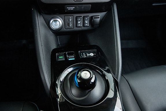Nissan Leaf 16 of 21