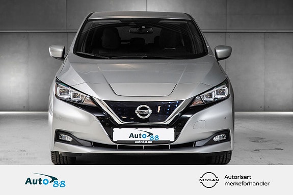 Nissan Leaf 3 of 21