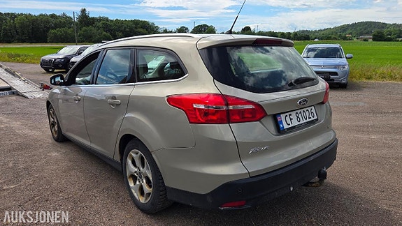 Ford Focus 5 of 5