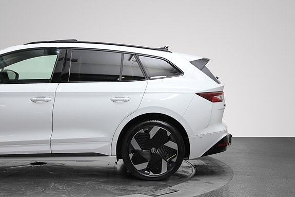 Skoda Enyaq RS 4 of 5