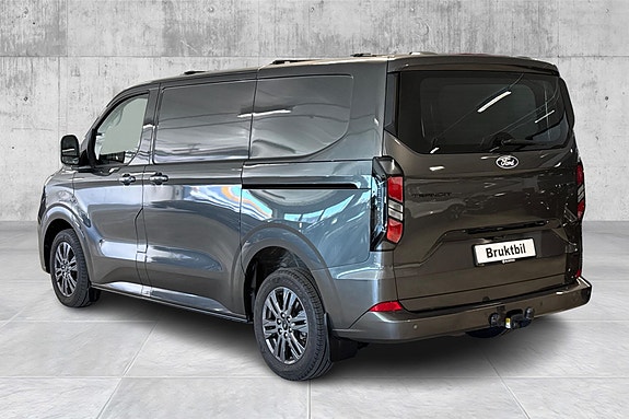 Ford Transit Custom 3 of 5