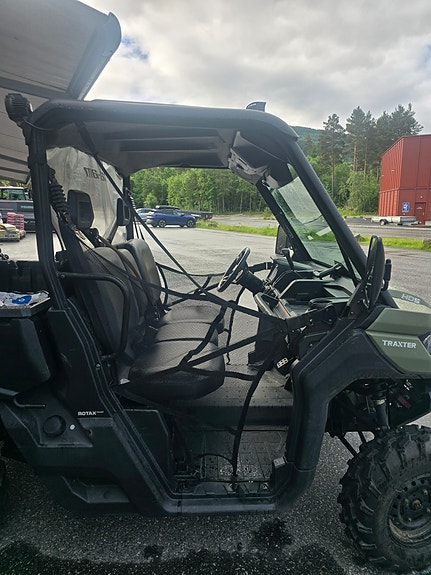 Can-Am Traxter Base HD5 T 3 of 5