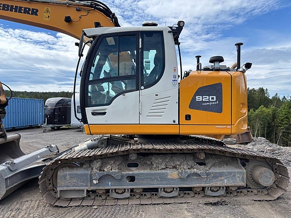 Liebherr R 920Compact Litronic 3 of 5