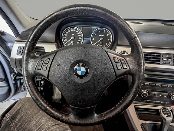 BMW 316i 12 of 23