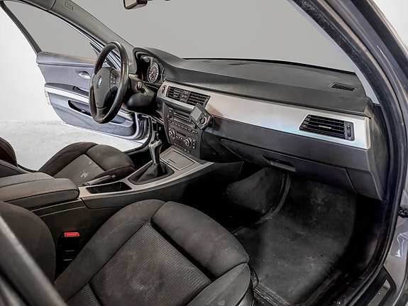 BMW 316i 13 of 23