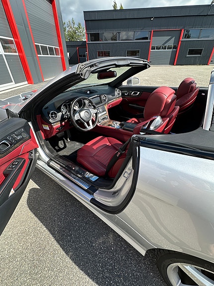 Mercedes-Benz SL500 12 of 12