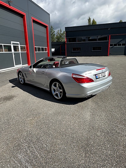 Mercedes-Benz SL500 11 of 12