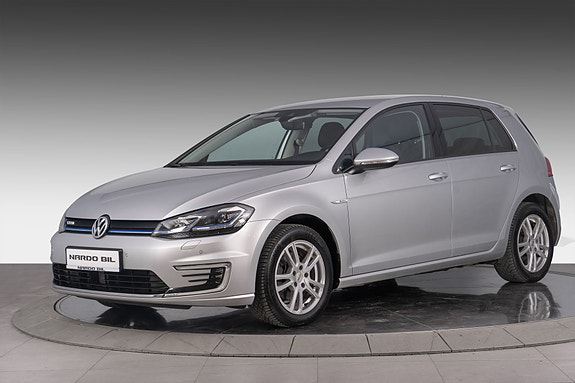 Volkswagen Golf VII 4 of 5