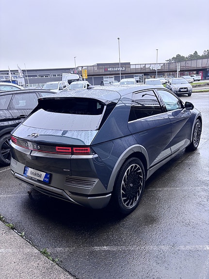 Hyundai Ioniq 5 4 of 5