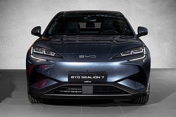 BYD Sealion 7 3 of 5