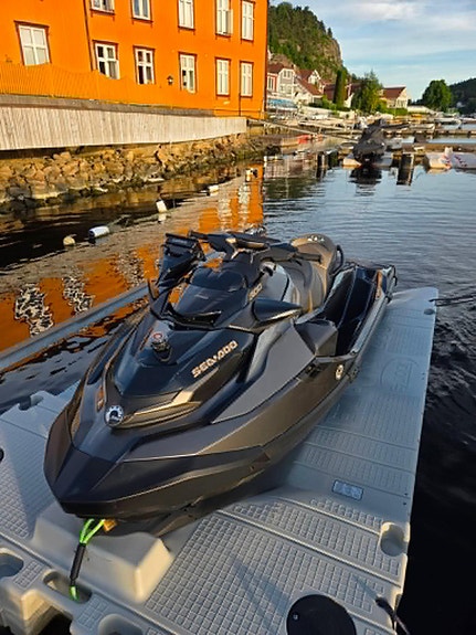 SeaDoo GTX300 Limited med henger og dock 2 of 5