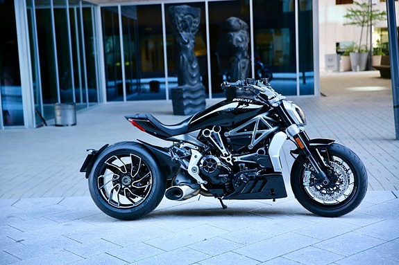 Ducati X DIAVEL S/SOM NY/TERMIGNONI/DRL/BLUETOOTH/CRUISE/NY SERVICE/LAV KM! 4 of 5
