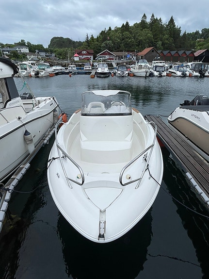 Velholdt Quicksilver 555 Open 2 of 5