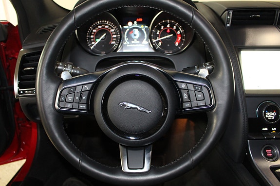 Jaguar F-TYPE 17 of 23