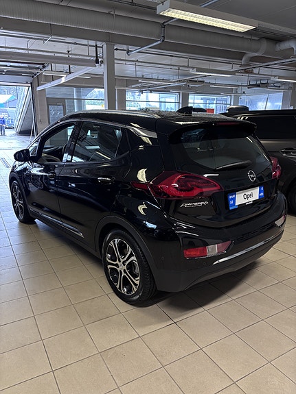 Opel Ampera 4 of 5