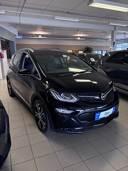 Opel Ampera 2 of 5