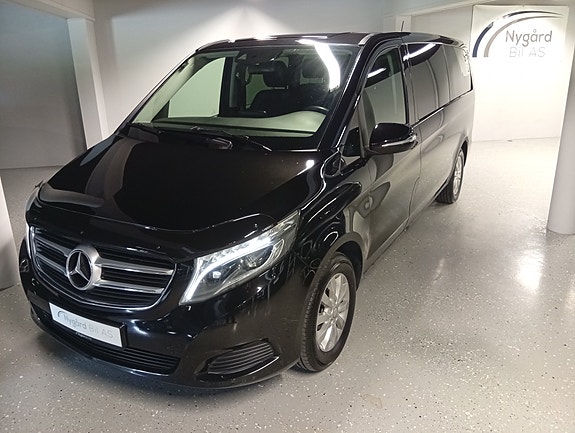 Mercedes-Benz V220 d 11 of 30