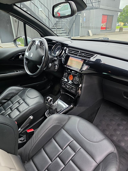 Citroen DS3 12 of 16