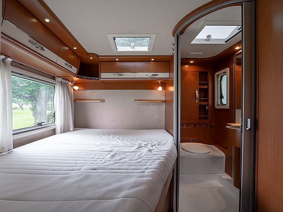 Hymer  B 554 | ALDE | PENT HOLDT | FERIEKLAR 22 of 30