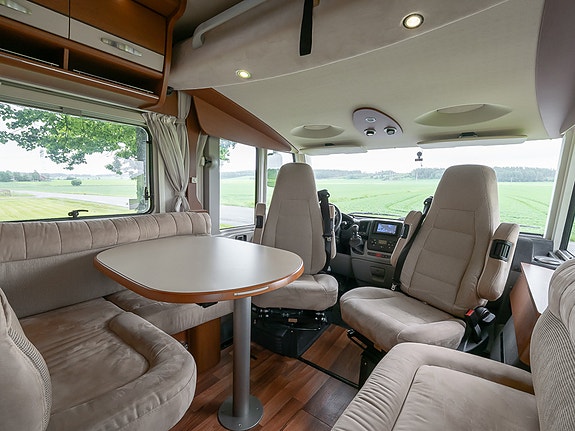 Hymer  B 554 | ALDE | PENT HOLDT | FERIEKLAR 14 of 30